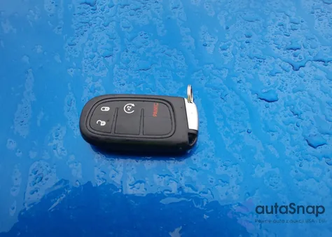 2020 Jeep Cherokee Latitude Plus 4X4 z USA, uszkodzony, nr VIN 1C4PJMLB4LD527603